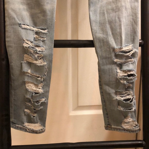 American Eagle Size 4 Regular Jegging - Distressed Light Wash - Super Stretch - Picture 6 of 8